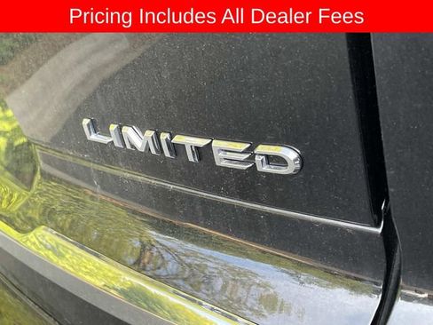 Used 2025 Toyota Crown Signia w/ Advanced Technology Package AWD/4WD image 9