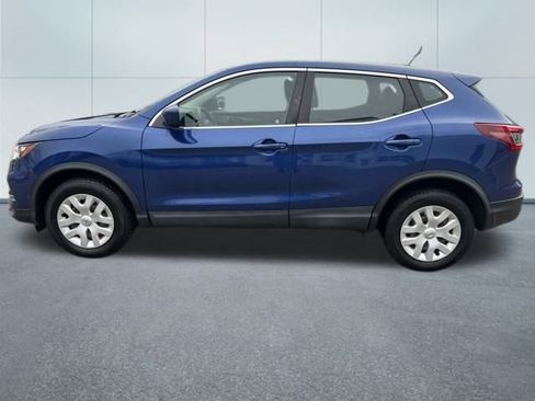 Used 2020 Nissan Rogue Sport S image 2