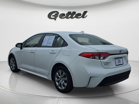 Used 2023 Toyota Corolla LE FWD image 5