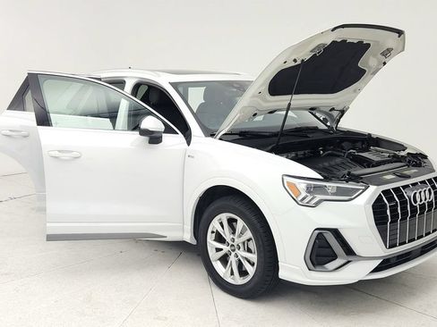 Used 2025 Audi Q3 2.0T Premium AWD/4WD image 9