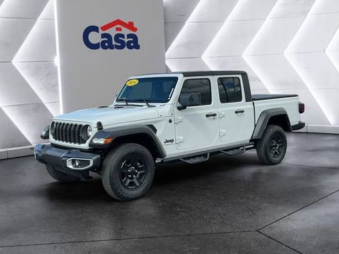 Used 2024 Jeep Gladiator Sport AWD/4WD image 1