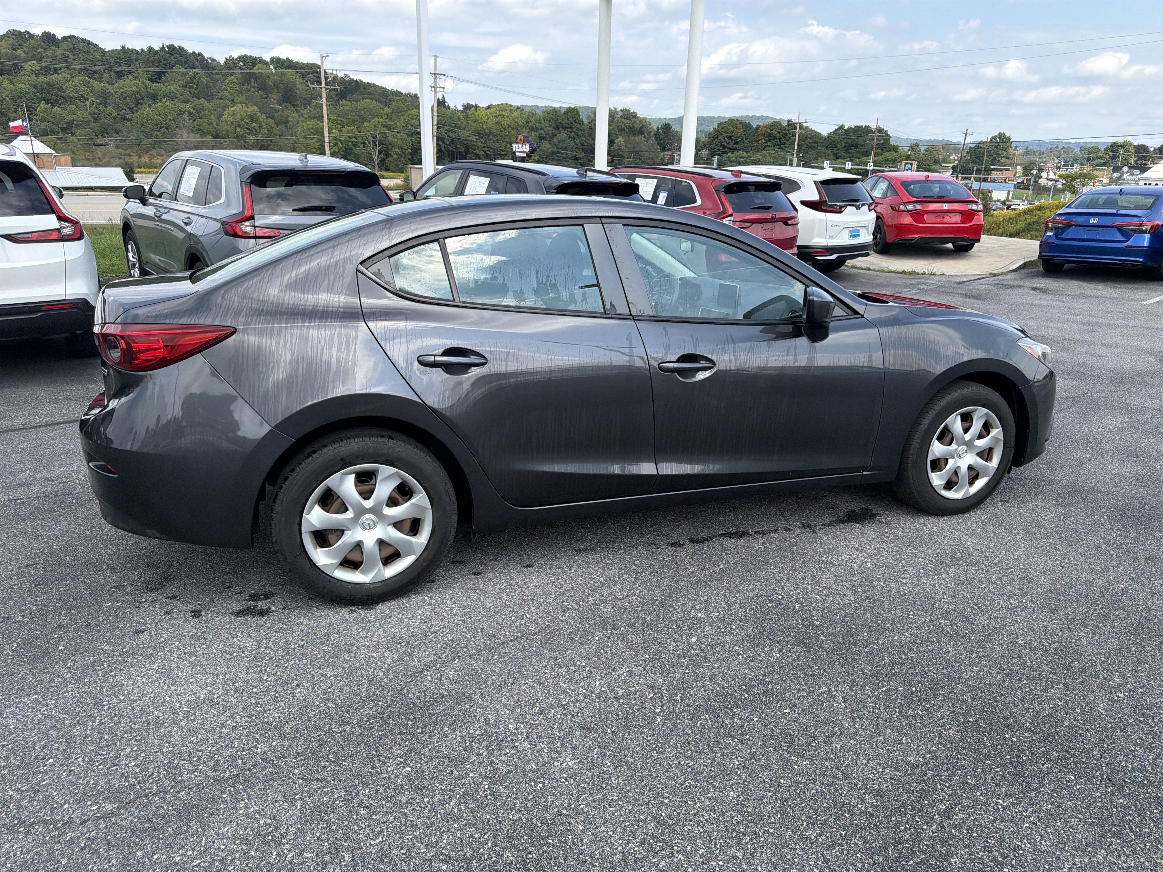 Used 2016 MAZDA MAZDA3 i Sport FWD image 5