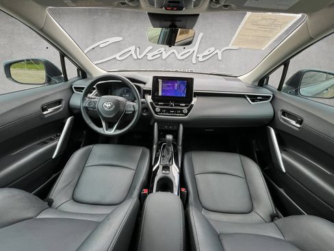 Used 2024 Toyota Corolla Cross XLE FWD image 20