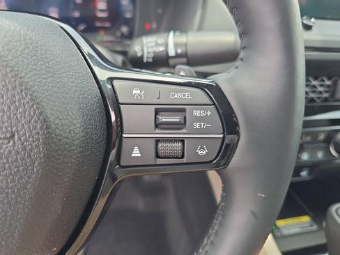 Certified 2025 Honda Accord Touring image 24