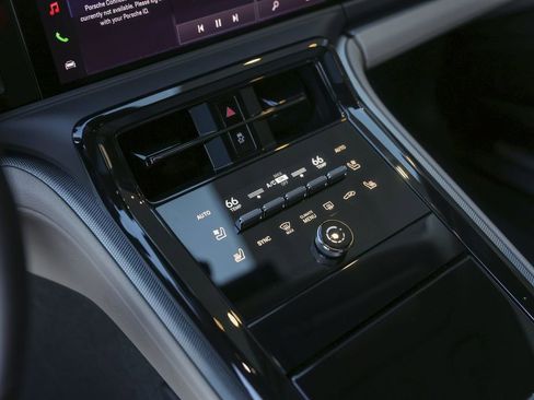 New 2026 Porsche Panamera 4 AWD/4WD image 24
