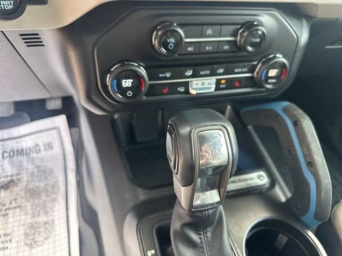 Used 2023 Ford Bronco Wildtrak AWD/4WD image 14