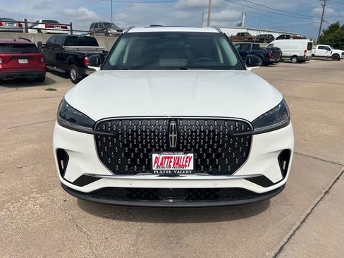New 2025 Lincoln Aviator Premiere w/ Equipment Group 101A image 11