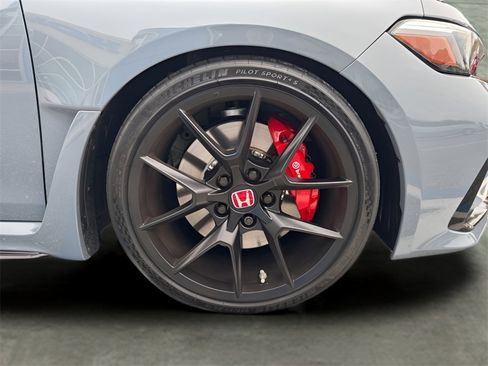Used 2025 Honda Civic Type R image 14