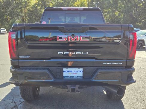 New 2026 GMC Sierra 2500 Denali w/ Technology Package AWD/4WD image 5