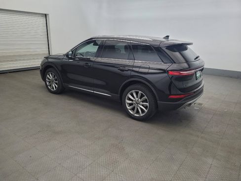 Used 2022 Lincoln Corsair AWD w/ Premium Package image 3