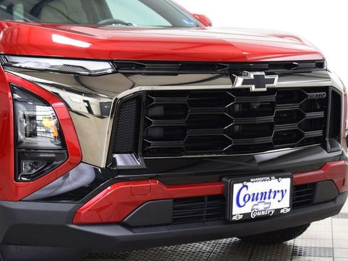 New 2026 Chevrolet Equinox ACTIV w/ Convenience Package III AWD/4WD image 13