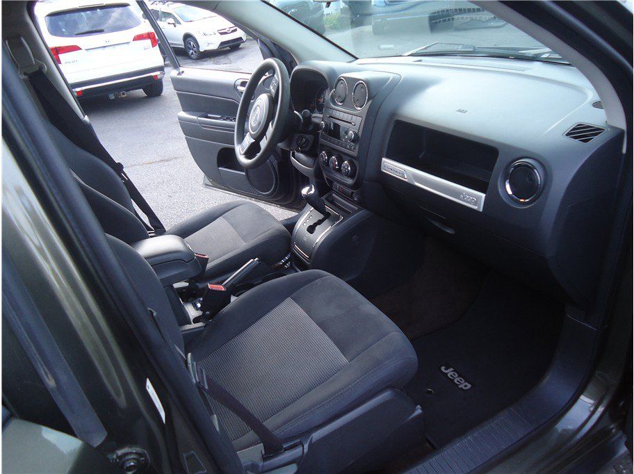 Used 2015 Jeep Compass Sport w/ Power Value Group AWD/4WD image 15