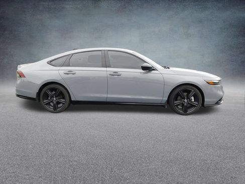 Used 2024 Honda Accord Sport image 2