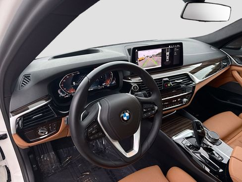 Used 2023 BMW 530i w/ Premium Package RWD image 25
