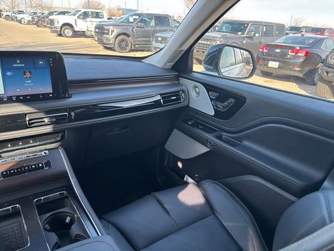 New 2026 Lincoln Aviator Reserve image 37