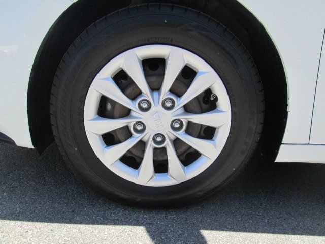 Used 2019 Kia Forte Sedan FWD image 8