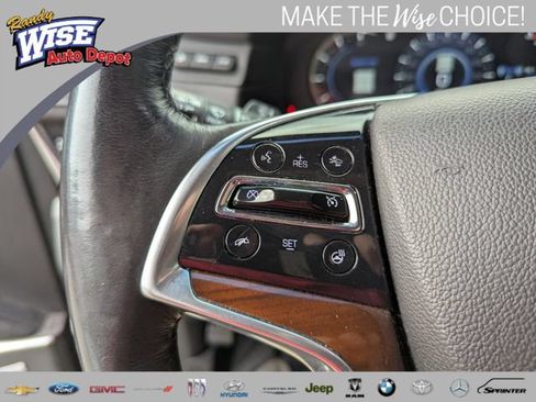 Used 2018 Cadillac Escalade Luxury AWD/4WD image 14