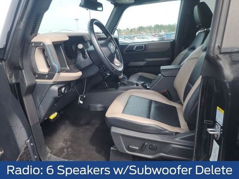 Used 2023 Ford Bronco Wildtrak image 11