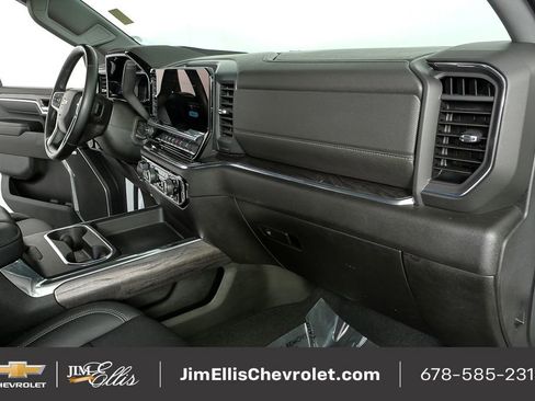 Certified 2024 Chevrolet Silverado 2500 LTZ w/ LTZ Convenience Package image 23