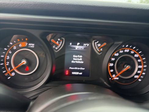 Used 2024 Jeep Wrangler Sport AWD/4WD image 33