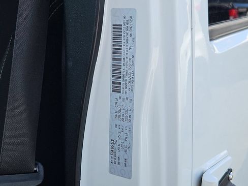 Used 2018 Jeep Wrangler Unlimited Rubicon w/ Dual Top Group AWD/4WD image 31