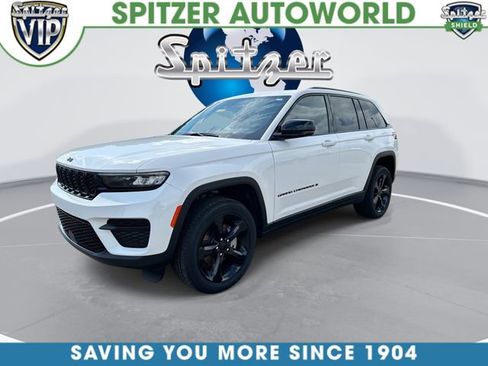 Used 2024 Jeep Grand Cherokee Altitude AWD/4WD image 4