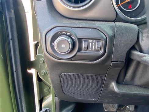 Used 2021 Jeep Wrangler Unlimited Sport AWD/4WD image 14