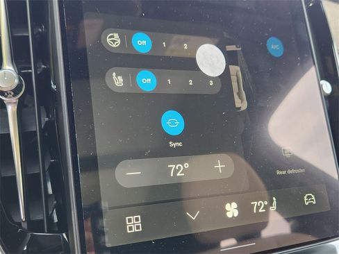 New 2026 Volvo XC90 B6 Plus w/ Protection Package Premier image 15