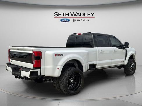 Used 2026 Ford F450 Platinum w/ FX4 Off-Road Package image 7