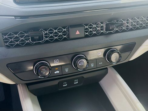 Certified 2023 Honda Accord LX image 14