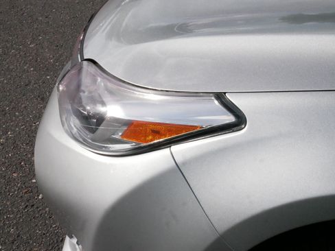 Used 2015 Toyota Avalon XLE FWD image 16