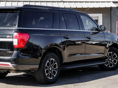 Used 2024 Ford Expedition Max XLT image 16