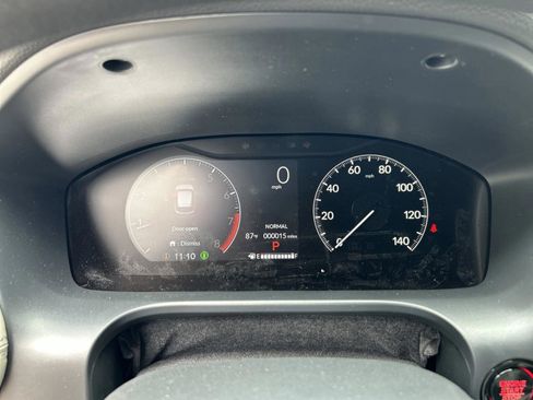 Used 2026 Honda HR-V LX image 25