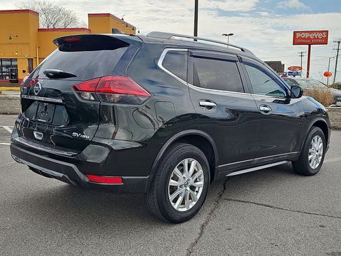 Used 2018 Nissan Rogue SV image 6