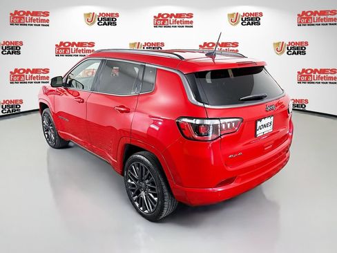 Used 2022 Jeep Compass Limited AWD/4WD image 2
