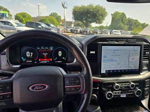 Used 2023 Ford F150 Lariat w/ FX4 Off-Road Package AWD/4WD image 9