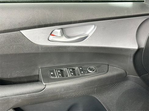Used 2023 Kia Forte LXS image 22