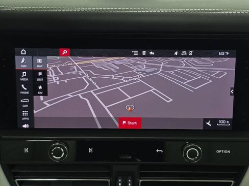 Certified 2023 Porsche Macan S AWD/4WD image 18
