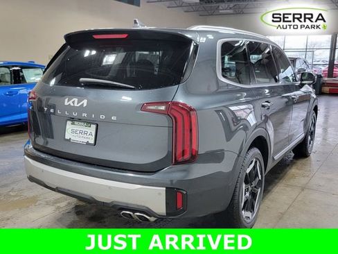 Used 2023 Kia Telluride S w/ S Sunroof Package FWD image 5