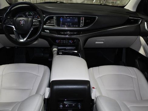 Used 2024 Buick Enclave Essence w/ Sport Touring Edition image 33