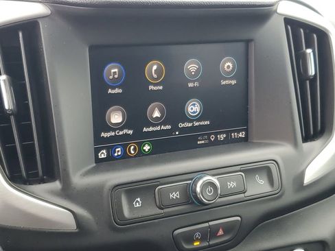 Used 2024 GMC Terrain SLE w/ Driver Convenience Package image 17