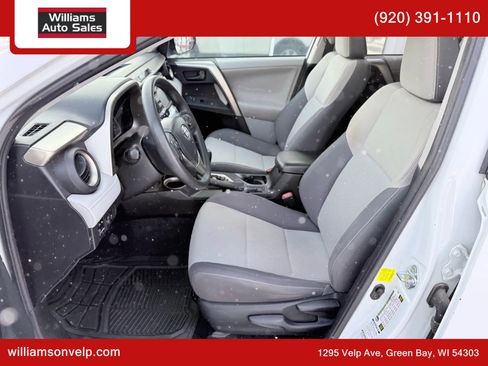 Used 2013 Toyota RAV4 XLE image 10