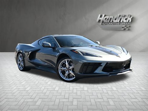 Used 2023 Chevrolet Corvette Stingray Preferred Cpe w/ Z51 Performance Package RWD image 2