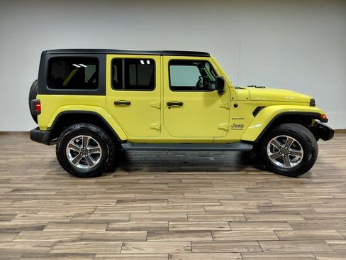 Used 2023 Jeep Wrangler Sahara w/ Cold Weather Group image 29