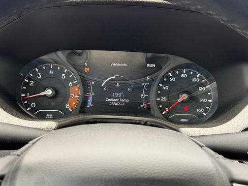 Used 2022 Jeep Compass Latitude AWD/4WD image 32