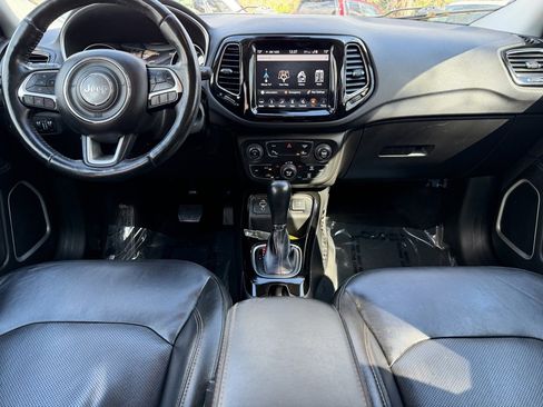 Used 2018 Jeep Compass Limited w/ Navigation Group image 11