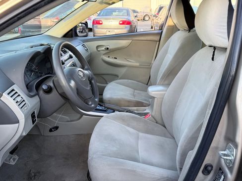 Used 2009 Toyota Corolla LE image 2