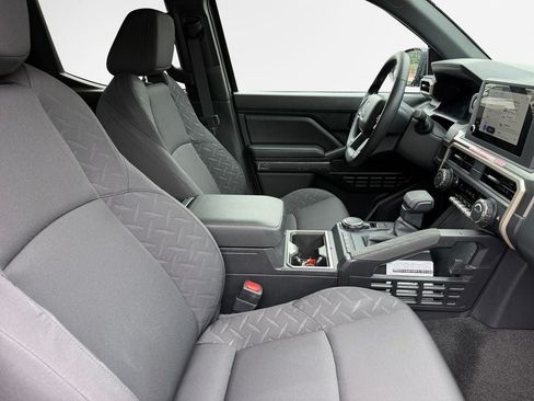 Certified 2026 Toyota Tacoma SR5 AWD/4WD image 27