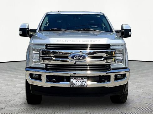 Used 2017 Ford F250 Lariat w/ Lariat Ultimate Package AWD/4WD image 2