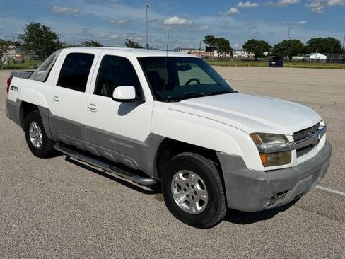 Used 2002 Chevrolet Avalanche 2WD image 5